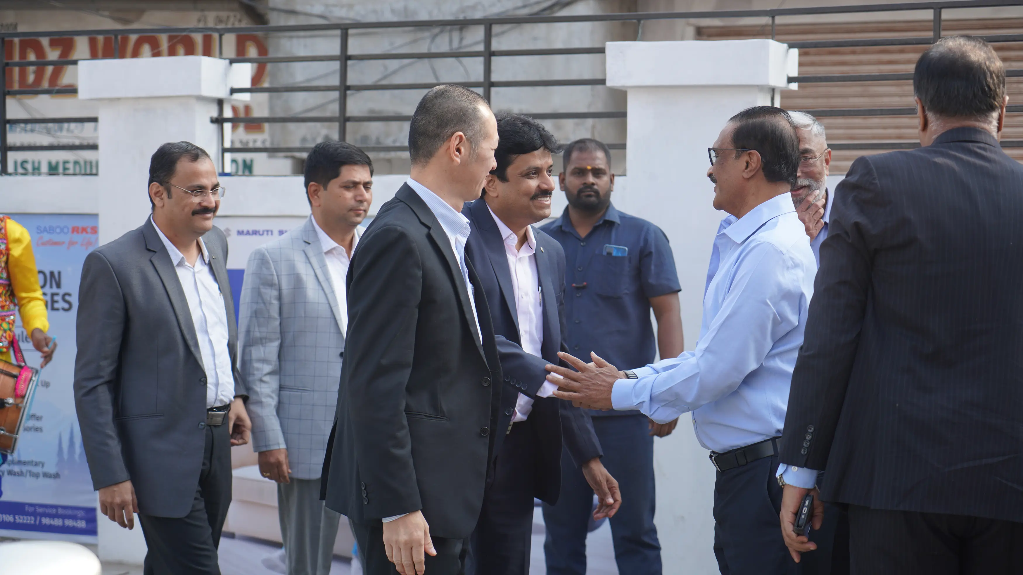 https://images-saboomaruti-in.s3.ap-south-1.amazonaws.com/nexa/gallery/moosarambagh+opening/DSC02912.webp